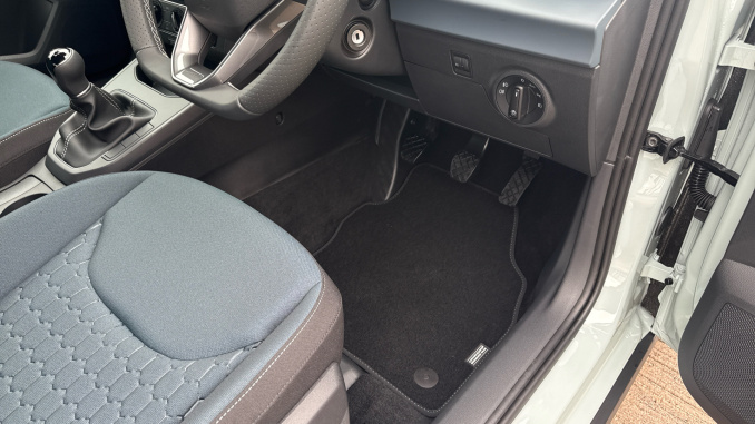 SEAT Arona 1.0 TSI SE 5dr Petrol Hatchback - Image 6